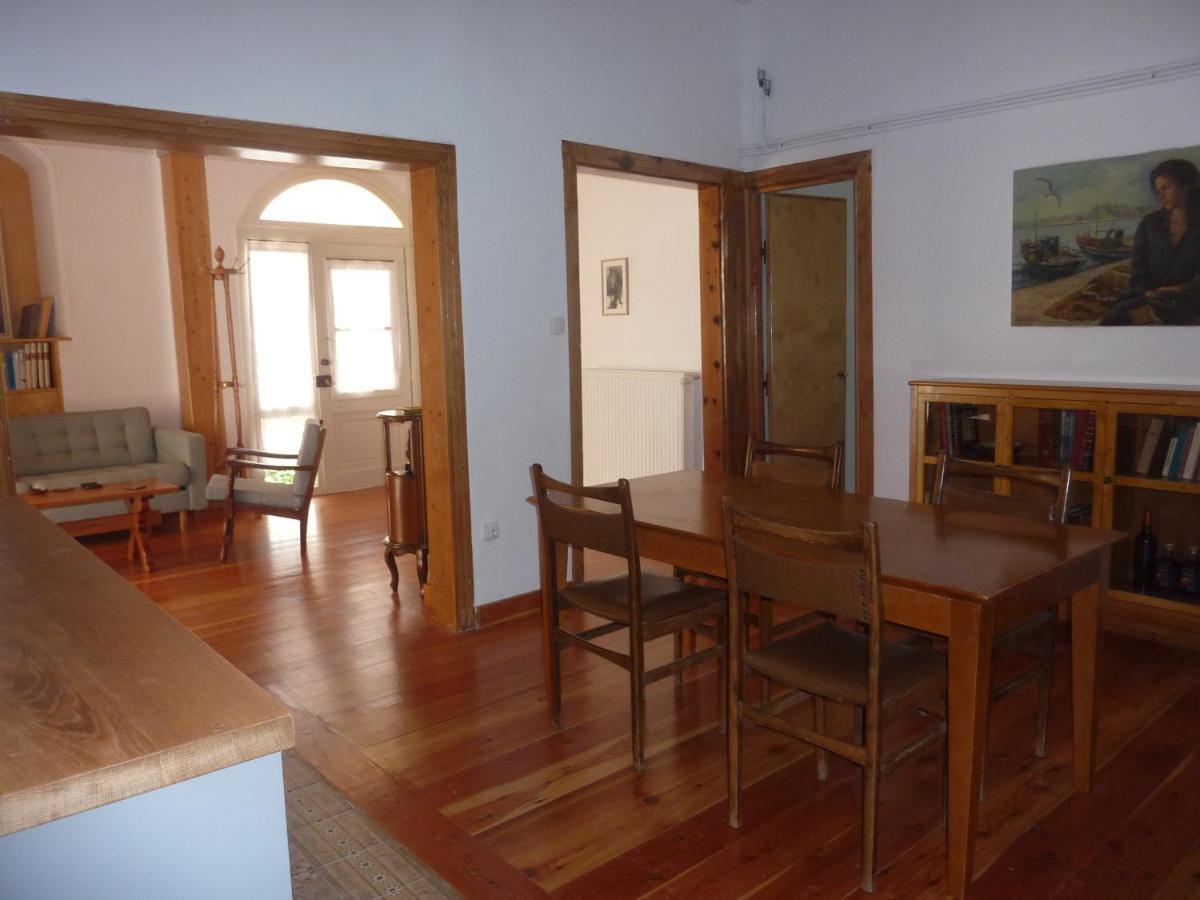 Appartement A Painter'S House In Plaka à Athènes Extérieur photo