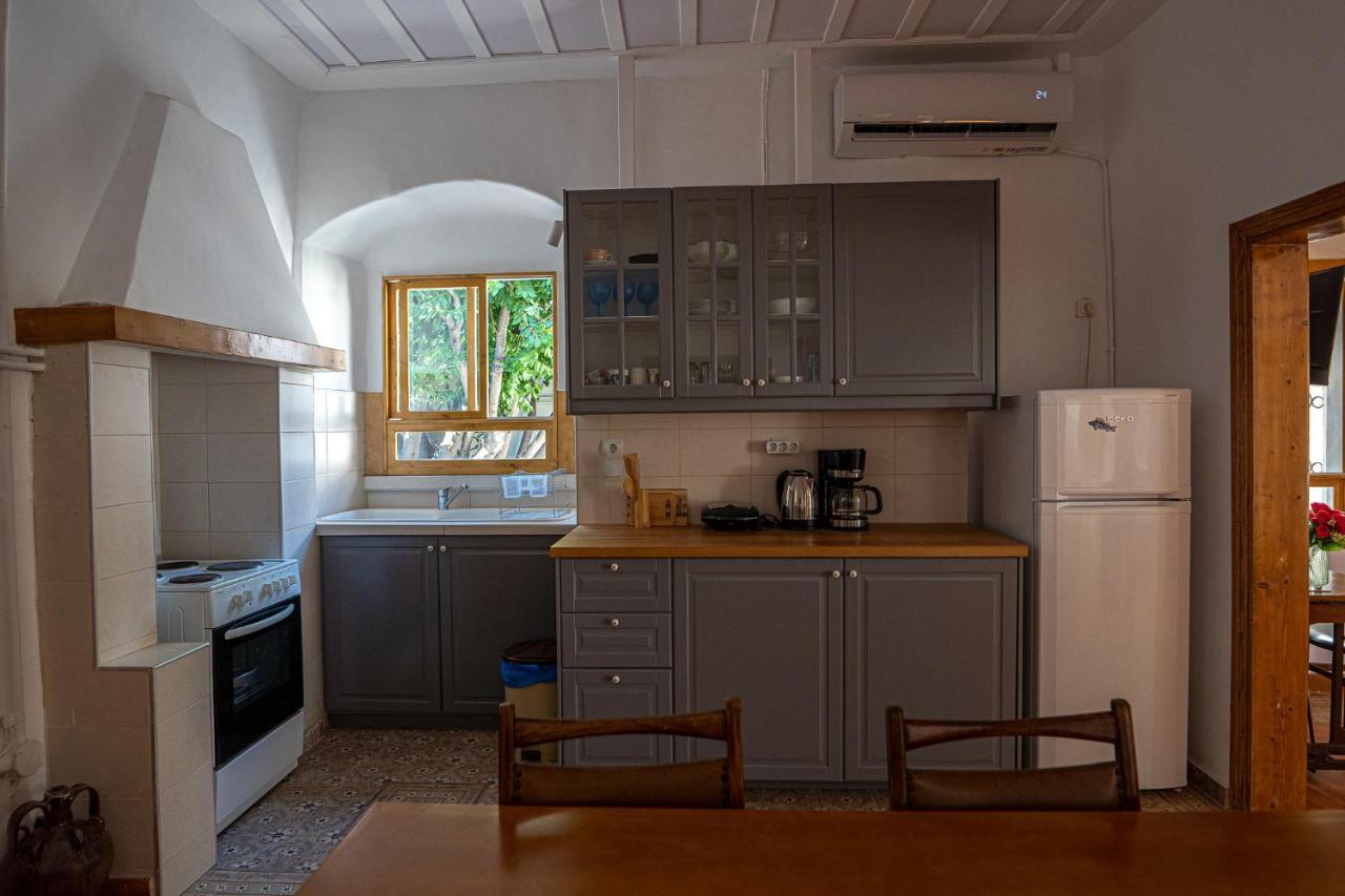 Appartement A Painter'S House In Plaka à Athènes Extérieur photo