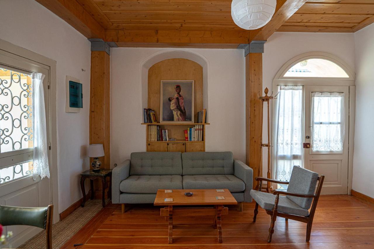 Appartement A Painter'S House In Plaka à Athènes Extérieur photo