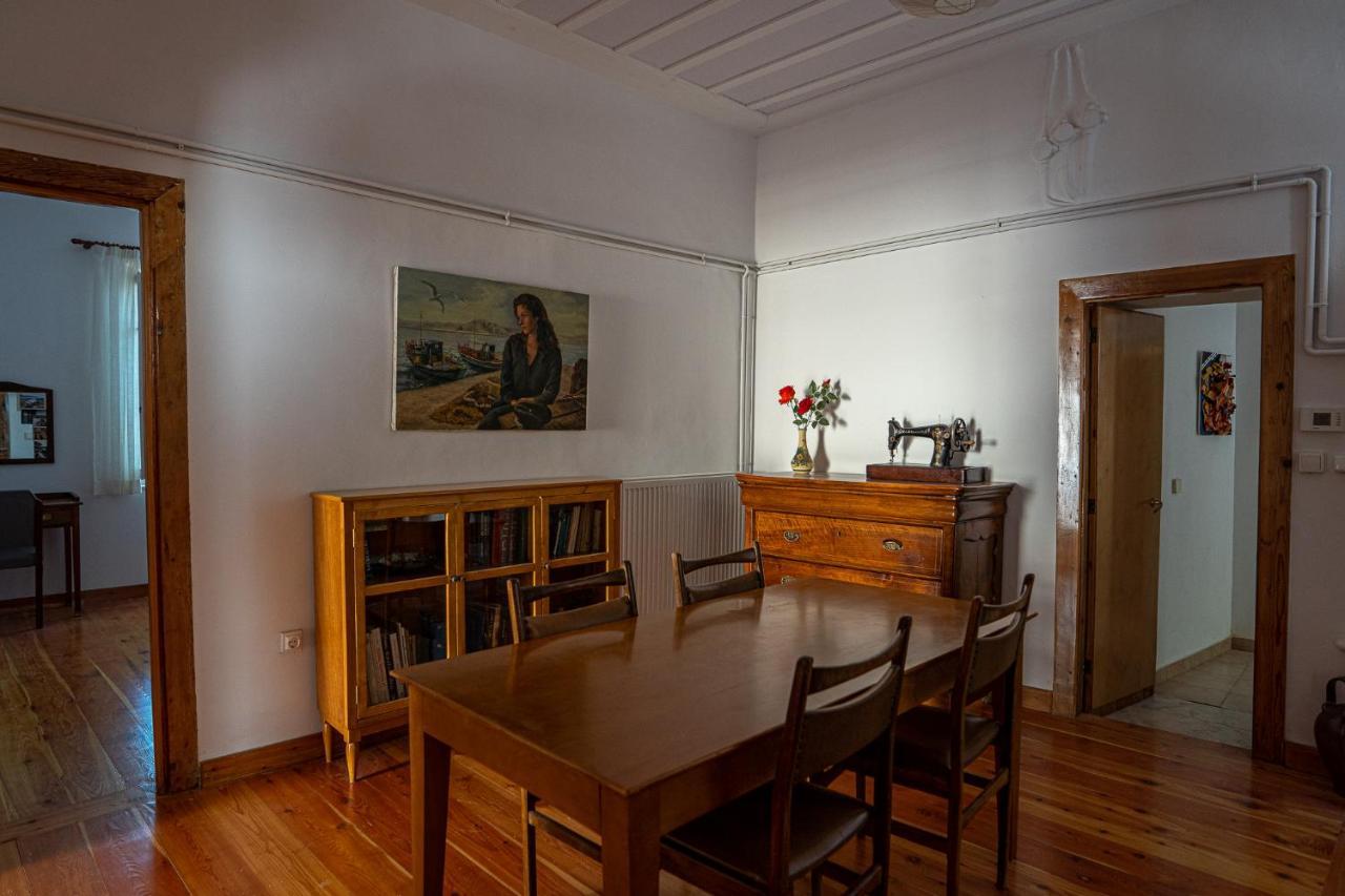 Appartement A Painter'S House In Plaka à Athènes Extérieur photo
