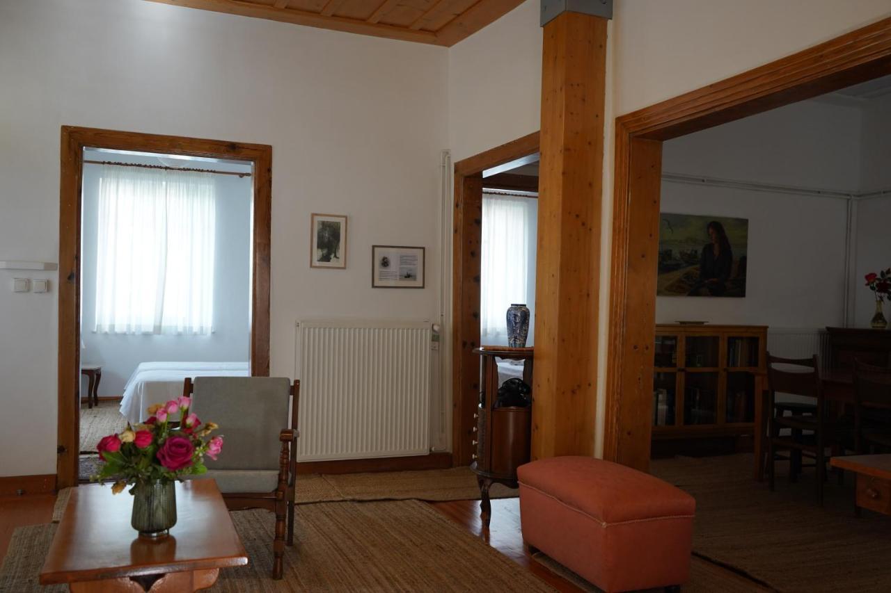 Appartement A Painter'S House In Plaka à Athènes Extérieur photo
